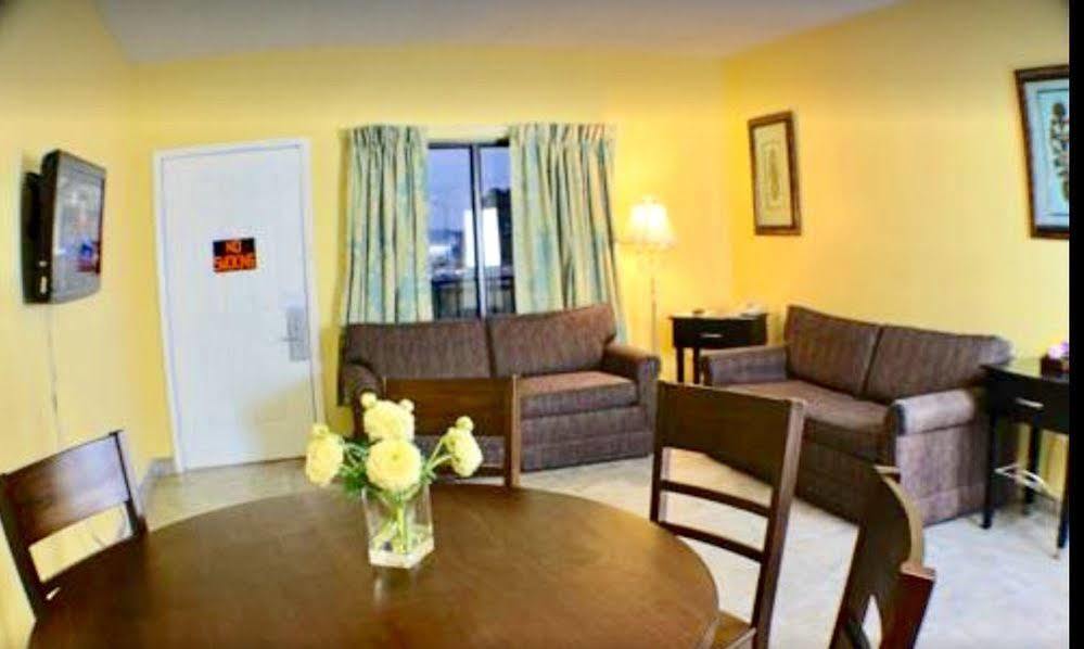 Goldstar Inn & Suites Kissimmee Eksteriør billede