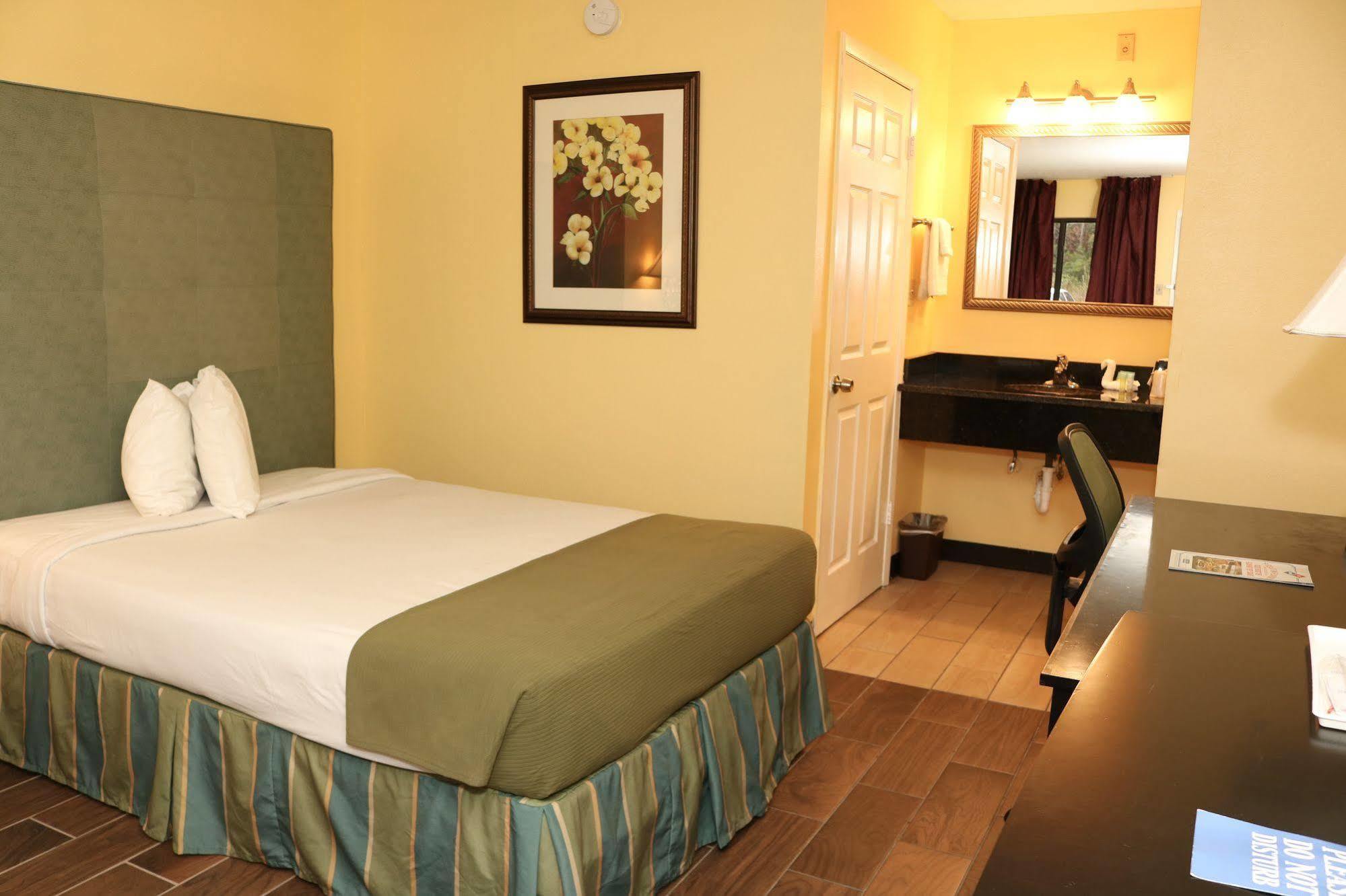 Goldstar Inn & Suites Kissimmee Eksteriør billede