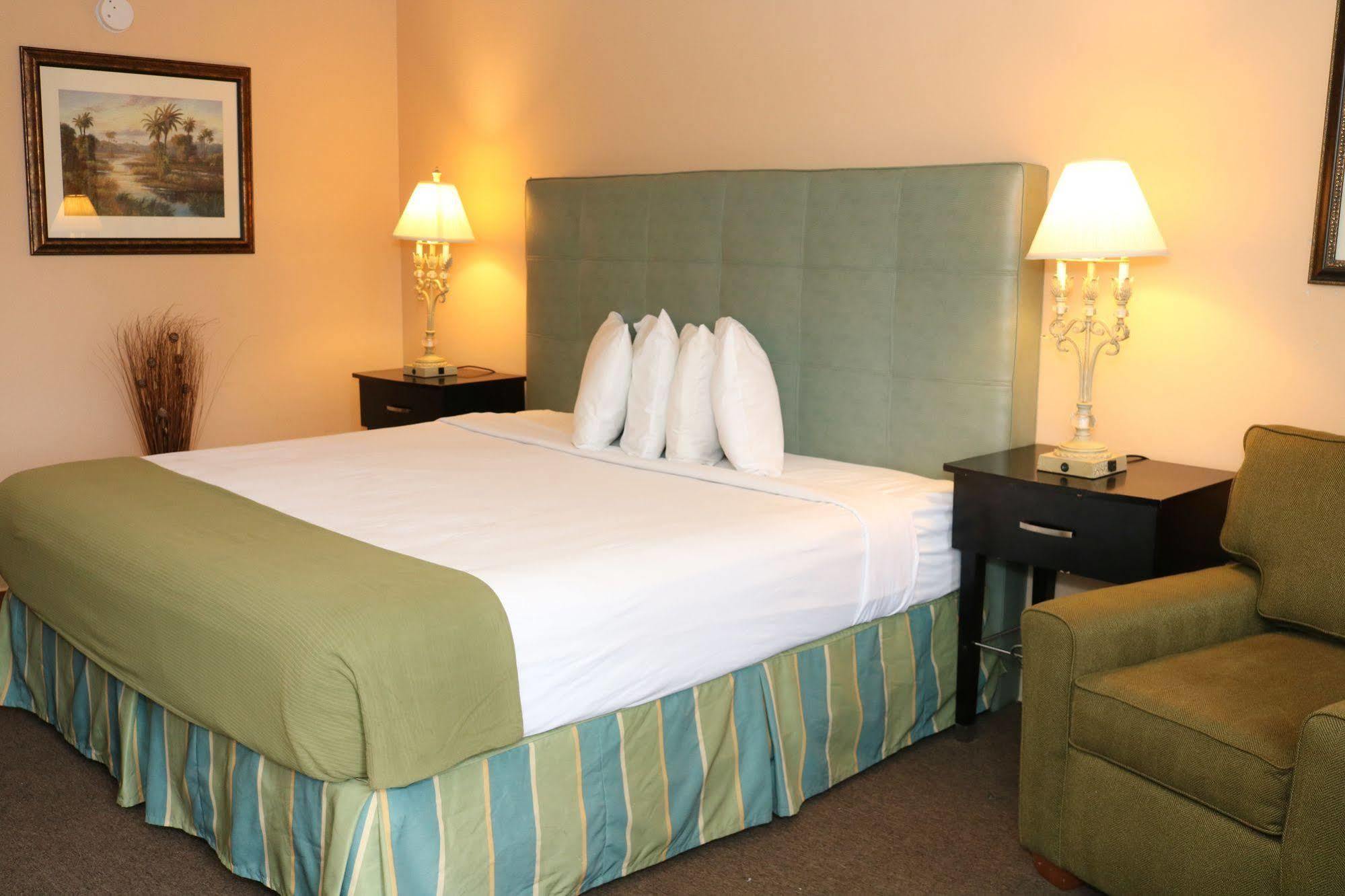 Goldstar Inn & Suites Kissimmee Eksteriør billede