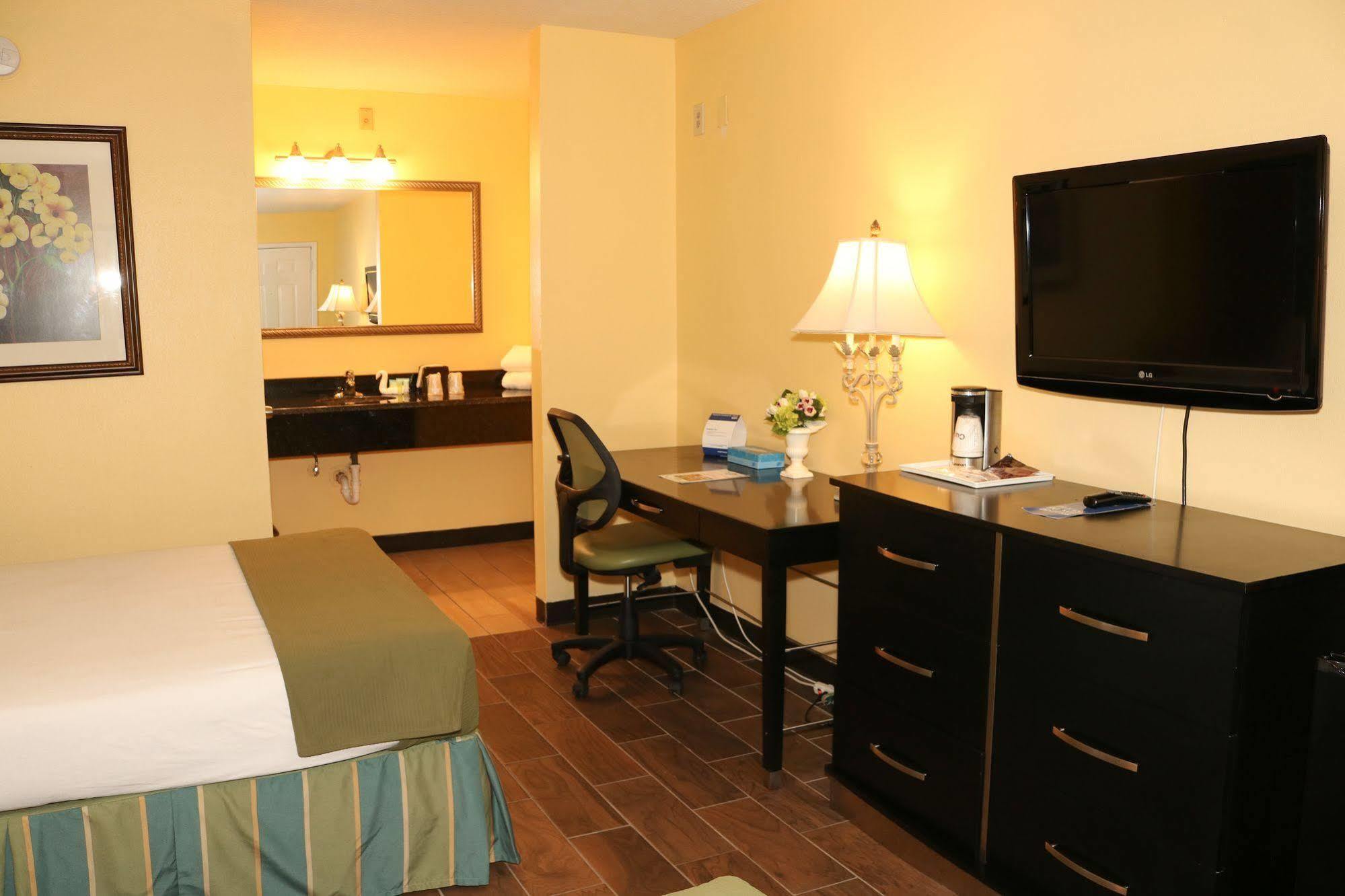 Goldstar Inn & Suites Kissimmee Eksteriør billede